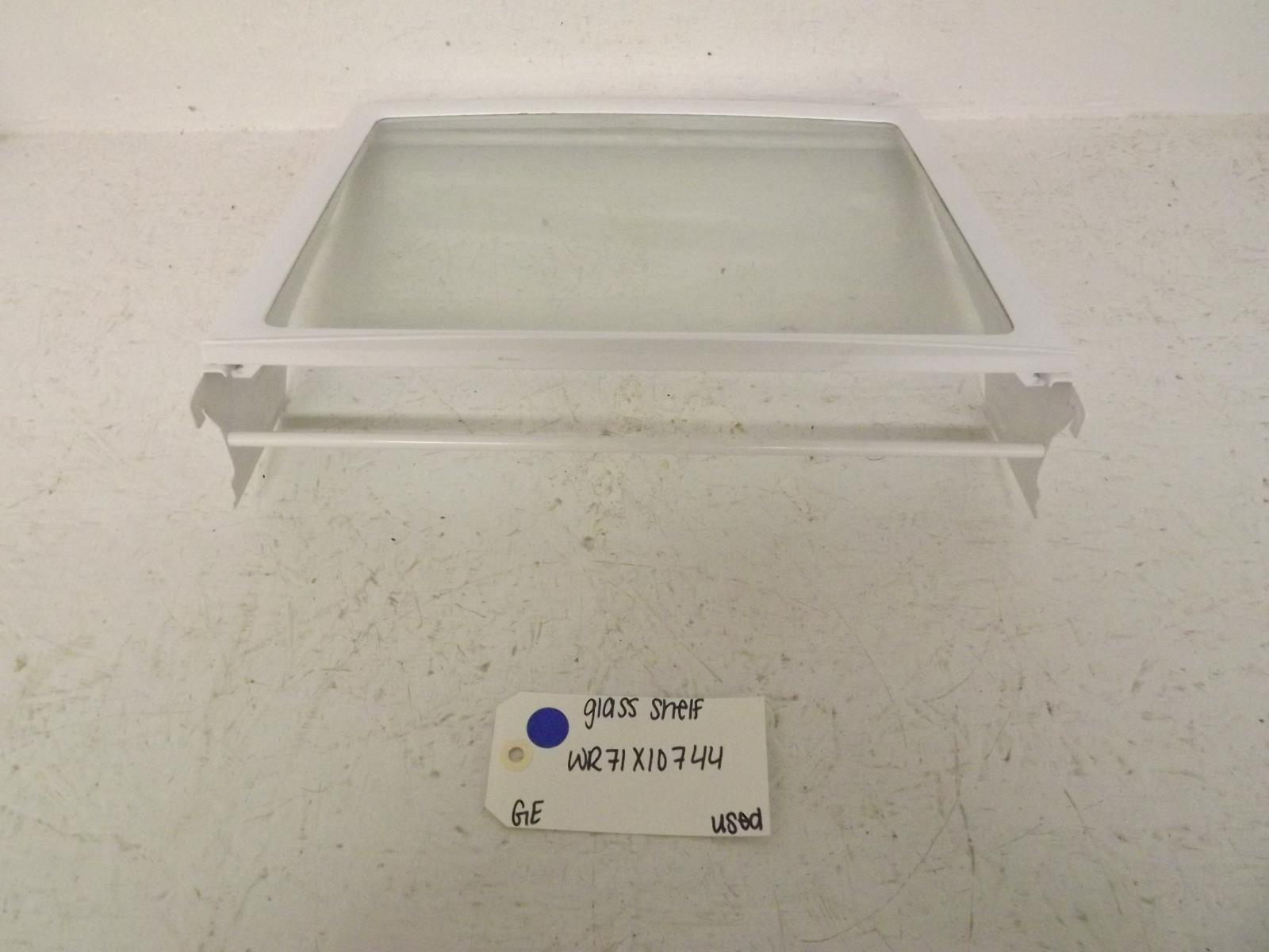 GE Refrigerator WR71X10744 Glass Shelf Used GE Refrigerator WR71X10744 Glass Shelf Used